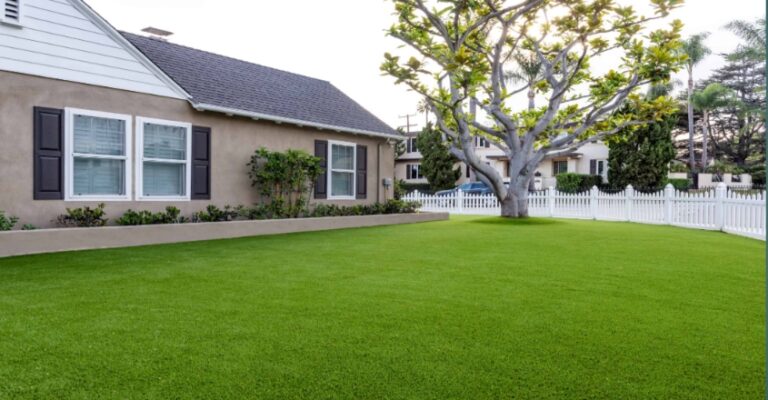 Landscaping Using Artificial Lawn Grass